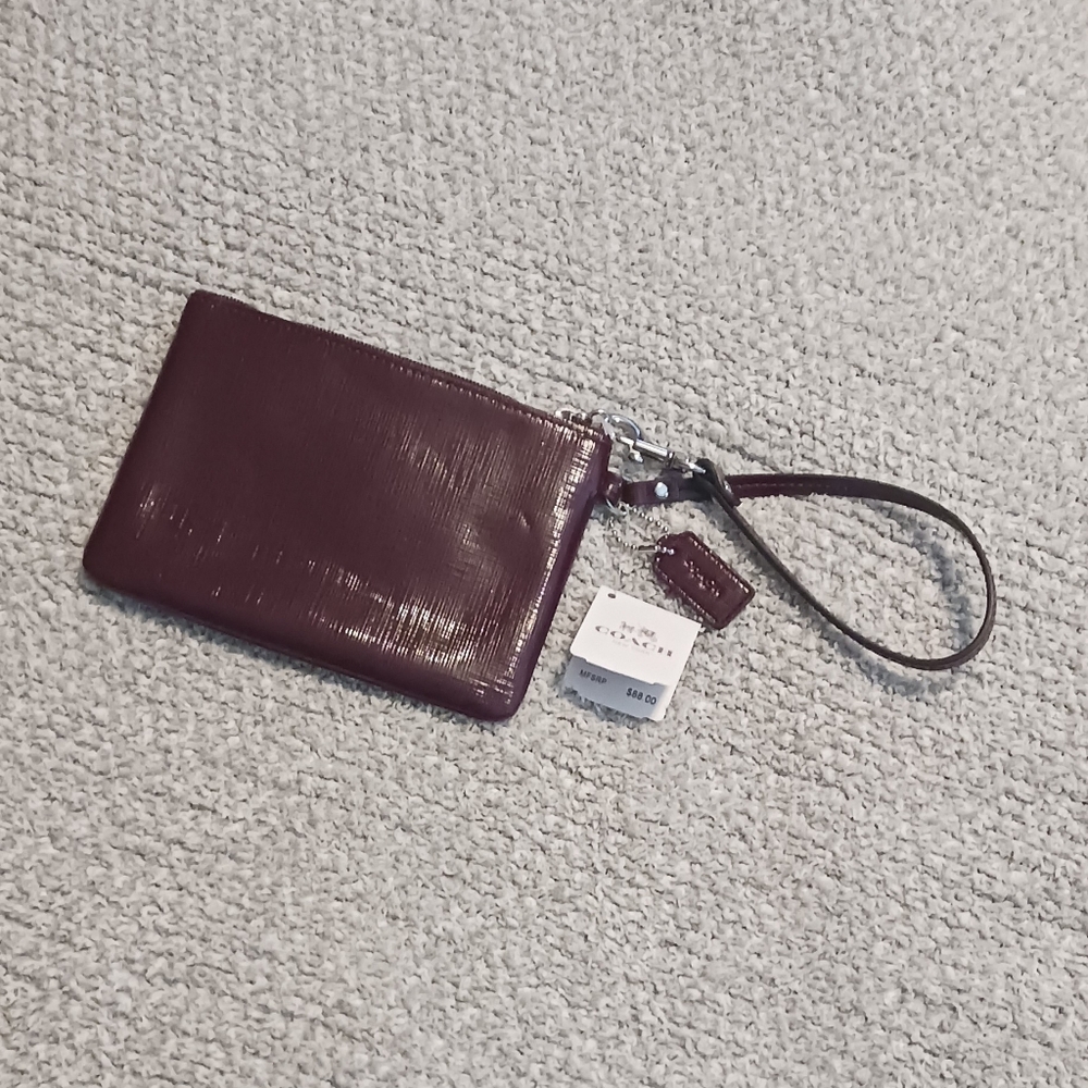 👛 Coach Wristlet - Picture 8 of 11